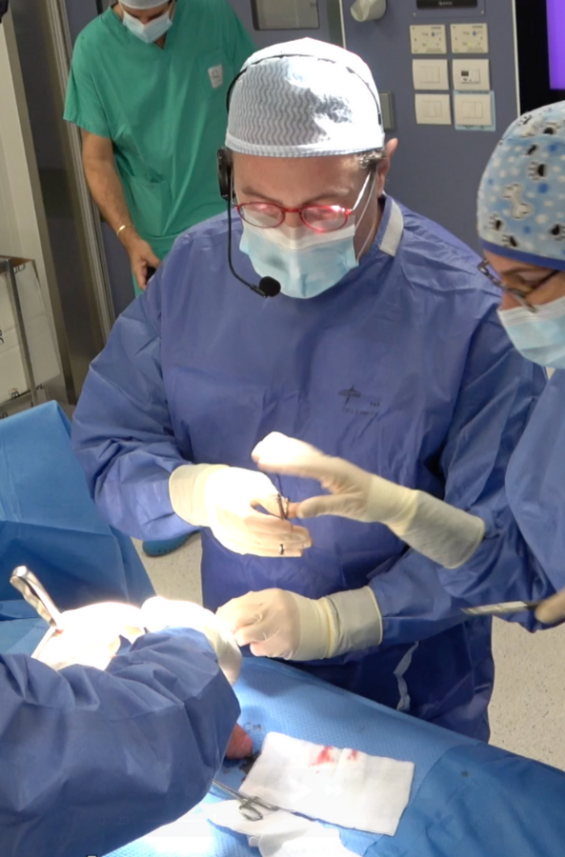 Live Surgery (600 x 900 px)